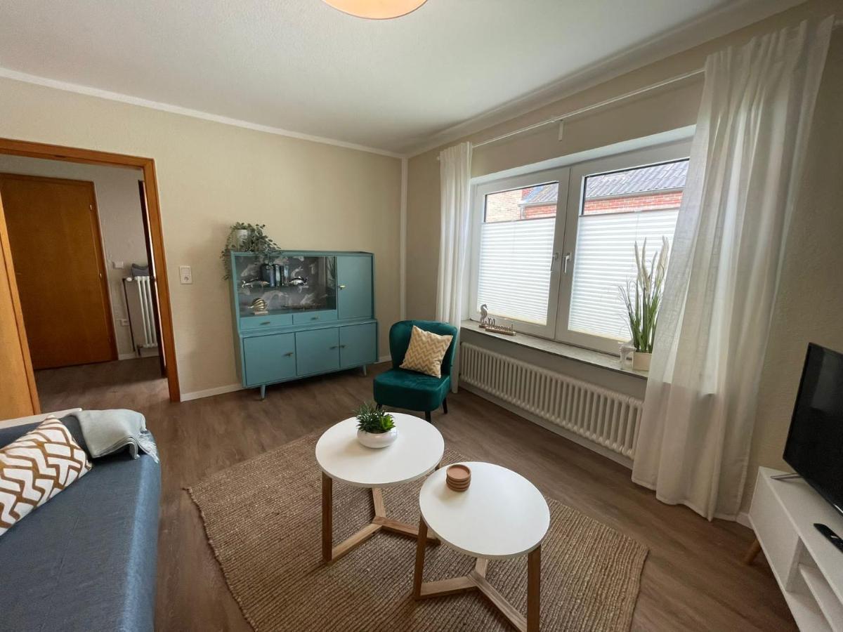 Lüttje Najade Ruhige, zentrale Lage am Rande des Kurparks. Wenige Gehminuten zum Strand und in die Innenstadt. Neu renovierte und liebevoll eingerichtete Wohnung. Borkum Exterior foto