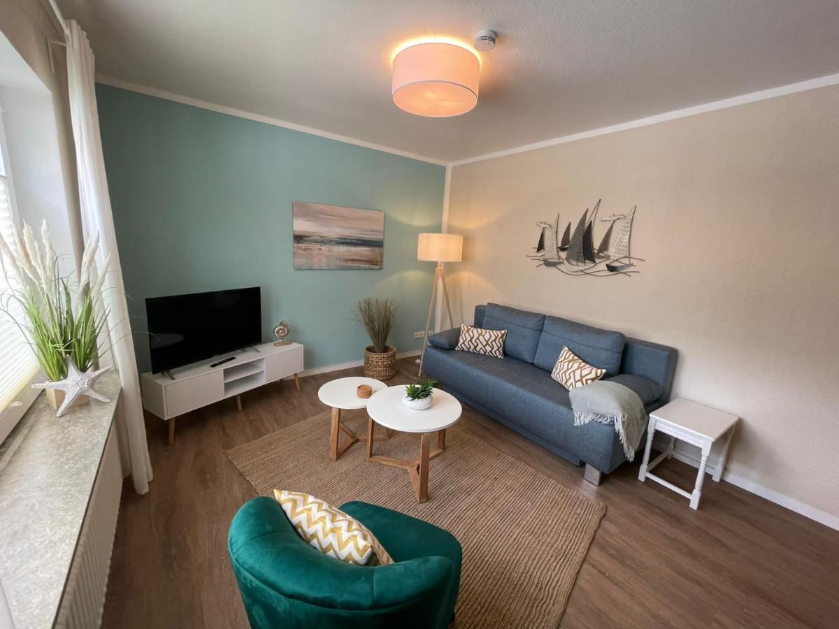 Lüttje Najade Ruhige, zentrale Lage am Rande des Kurparks. Wenige Gehminuten zum Strand und in die Innenstadt. Neu renovierte und liebevoll eingerichtete Wohnung. Borkum Exterior foto