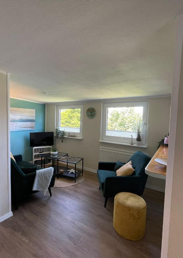 Lüttje Najade Ruhige, zentrale Lage am Rande des Kurparks. Wenige Gehminuten zum Strand und in die Innenstadt. Neu renovierte und liebevoll eingerichtete Wohnung. Borkum Exterior foto