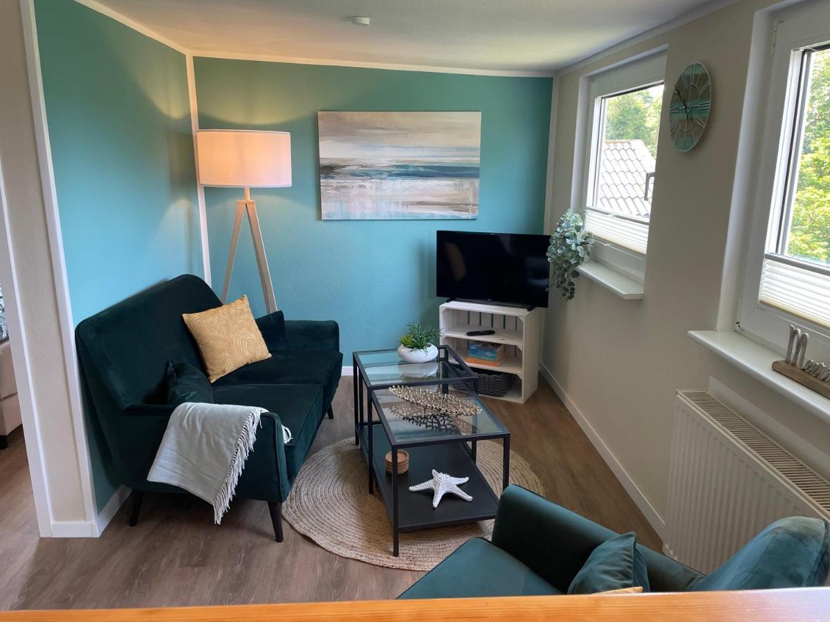 Lüttje Najade Ruhige, zentrale Lage am Rande des Kurparks. Wenige Gehminuten zum Strand und in die Innenstadt. Neu renovierte und liebevoll eingerichtete Wohnung. Borkum Exterior foto