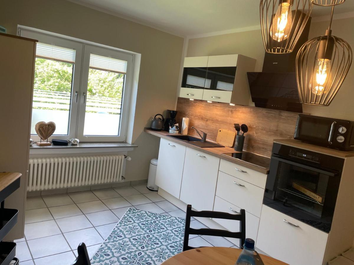 Lüttje Najade Ruhige, zentrale Lage am Rande des Kurparks. Wenige Gehminuten zum Strand und in die Innenstadt. Neu renovierte und liebevoll eingerichtete Wohnung. Borkum Exterior foto